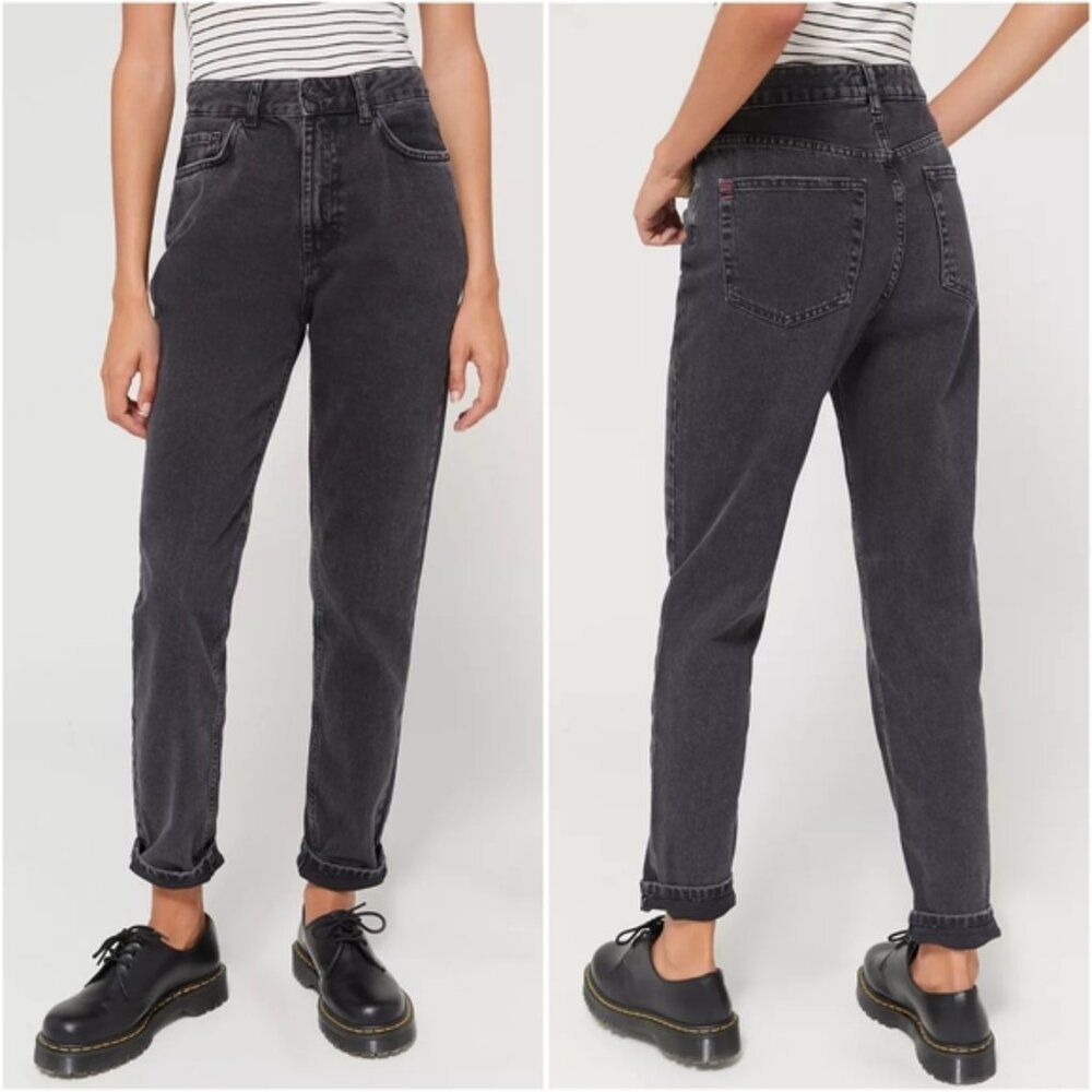 Urban Outfitters | "Mom High Rise" Jeans